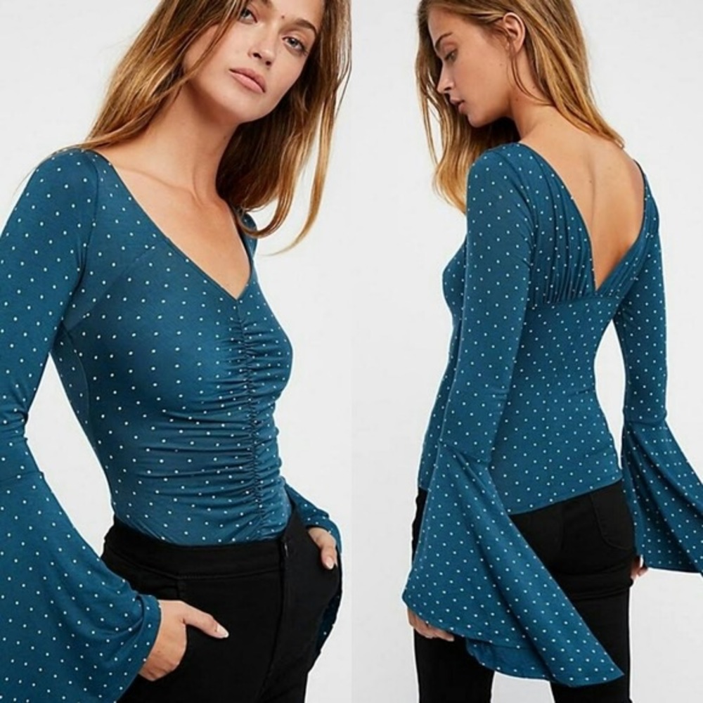 We The Free Sea Blue Green White Polka Dotted Bell Sleeve Ruched V-Neck Large